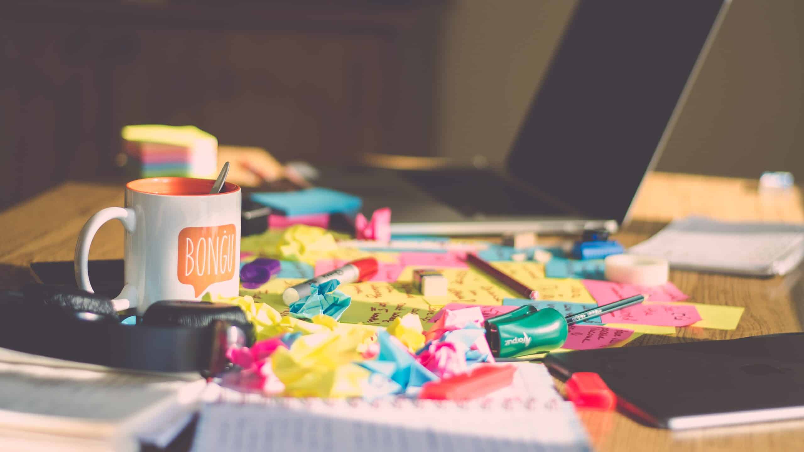 projektledningsutbildning leder till många post it-lappar